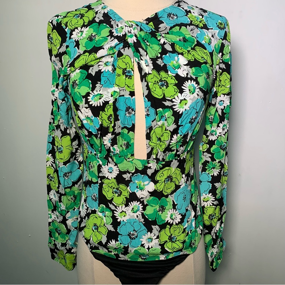ZARA NWT Floral Green and Blue Women's Top size XS Bloggers Fave Ref 2171/013